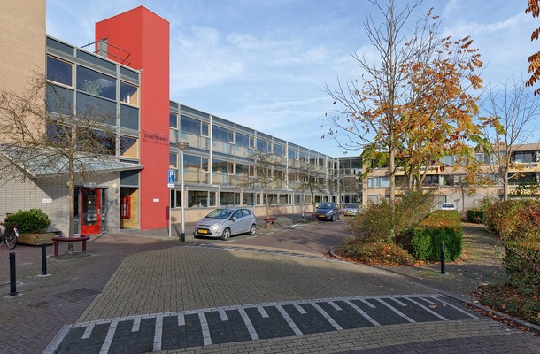 Lunshof makelaars Amstelveen en Amsterdam - Dignahoeve 82   Amstelveen