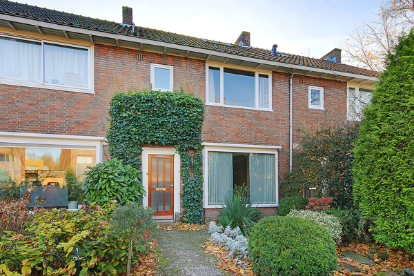 Lunshof makelaars Amstelveen en Amsterdam - Jhr. Mr. Dr. H.A. van Karnebeeklaan 10   Amstelveen