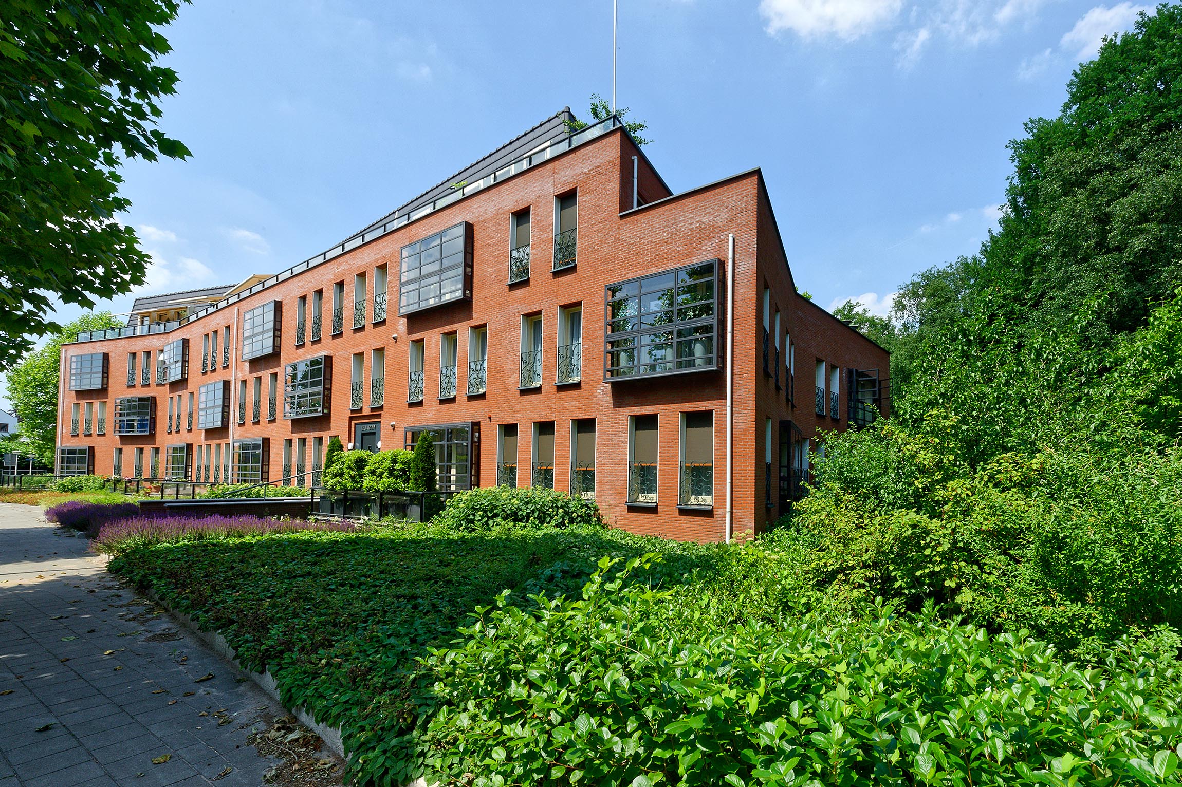 Lunshof makelaars Amstelveen en Amsterdam - Amsterdamseweg 287  AMSTELVEEN