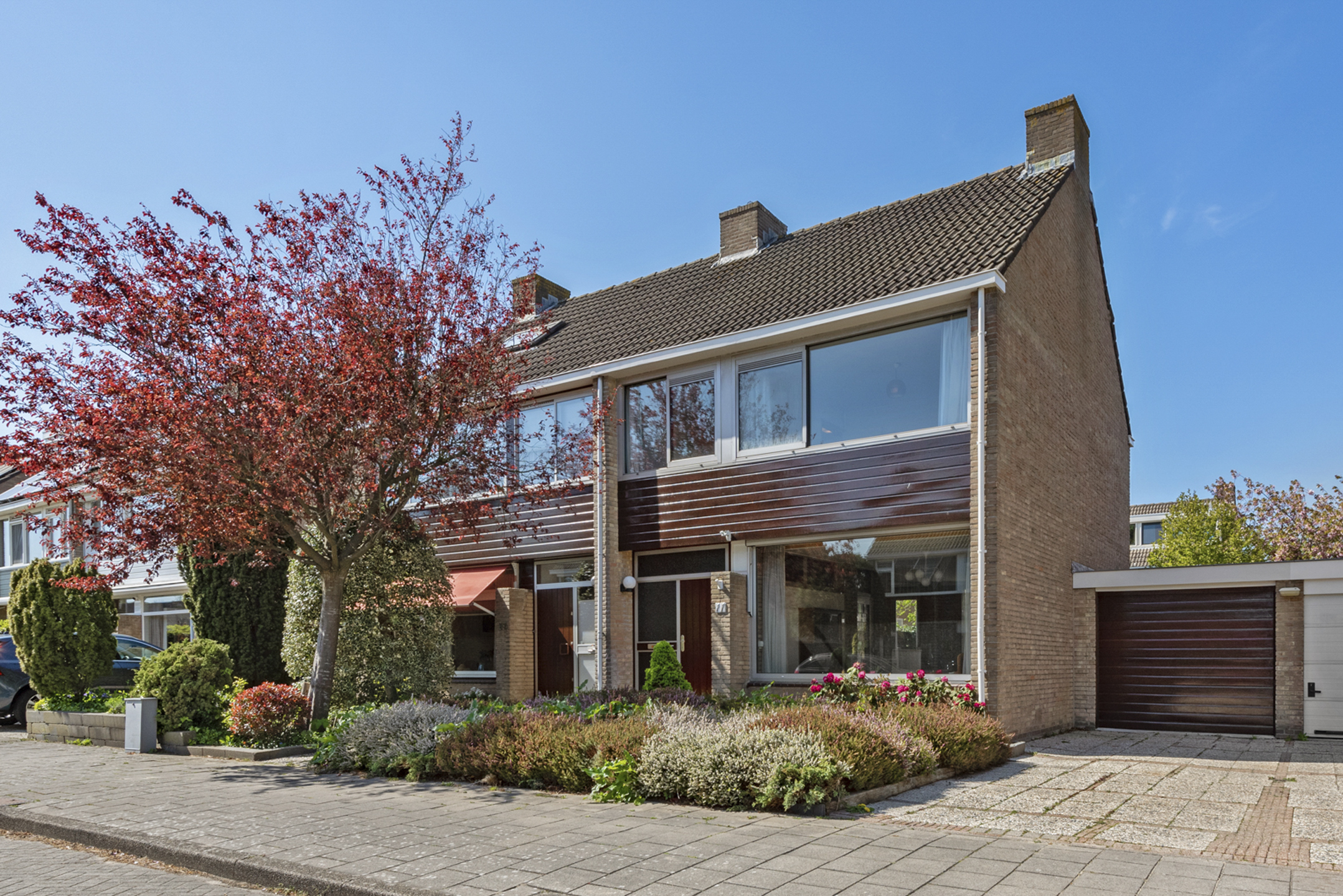 Lunshof makelaars Amstelveen en Amsterdam - Voltastraat 11  Badhoevedorp