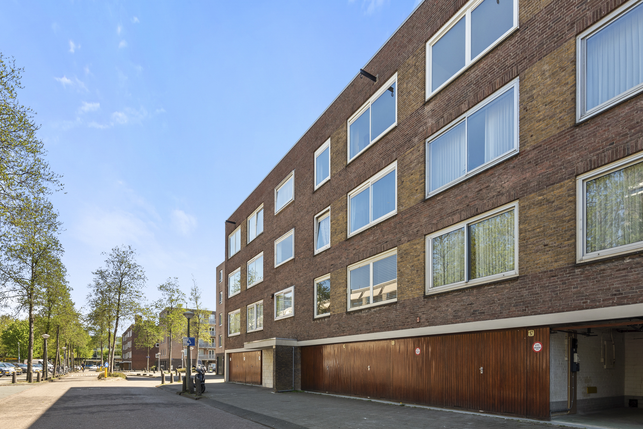 Lunshof makelaars Amstelveen en Amsterdam - Kastelenstraat 93 III Amsterdam
