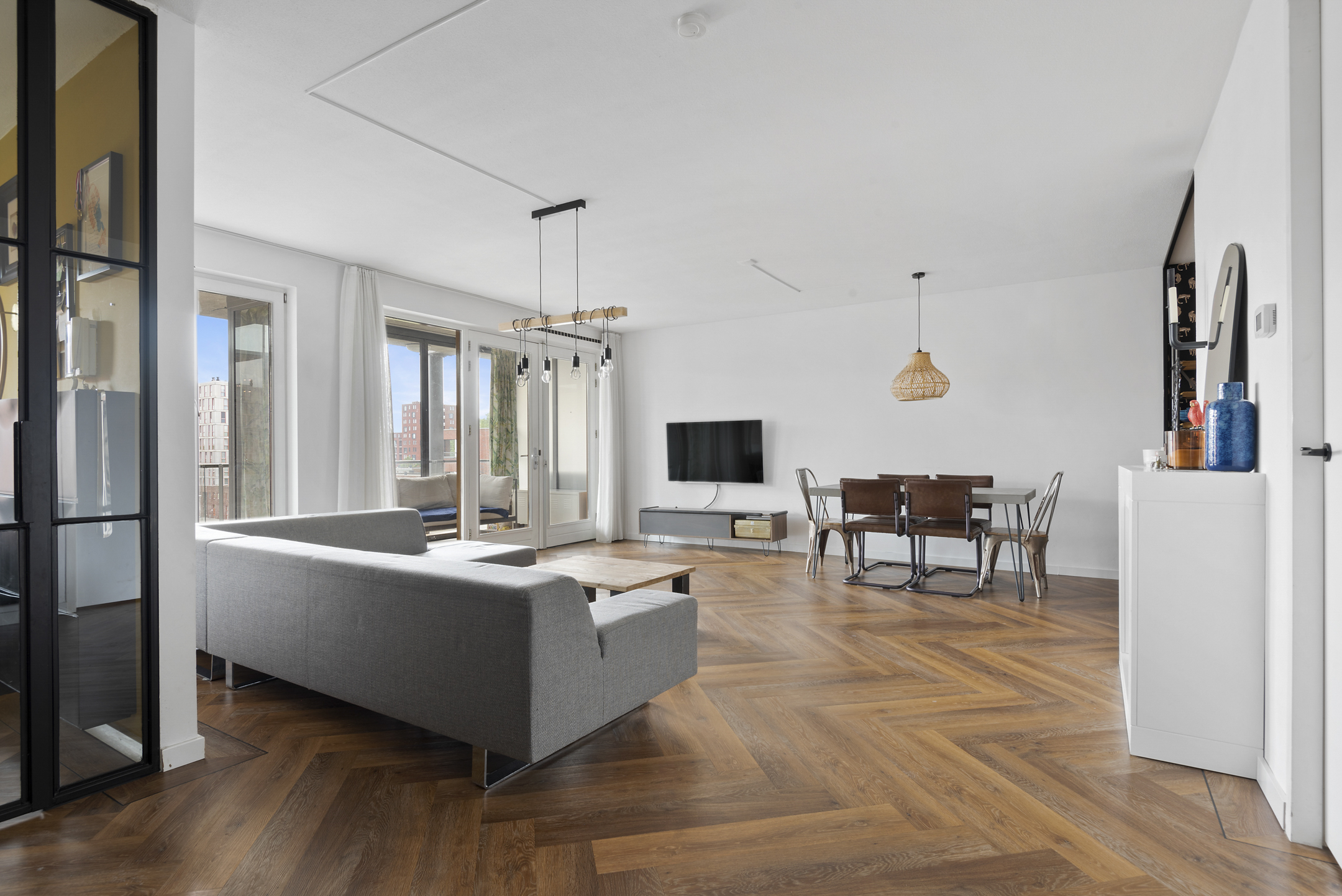 Lunshof makelaars Amstelveen en Amsterdam - Pieter van der Werfstraat 199 +PP Amsterdam