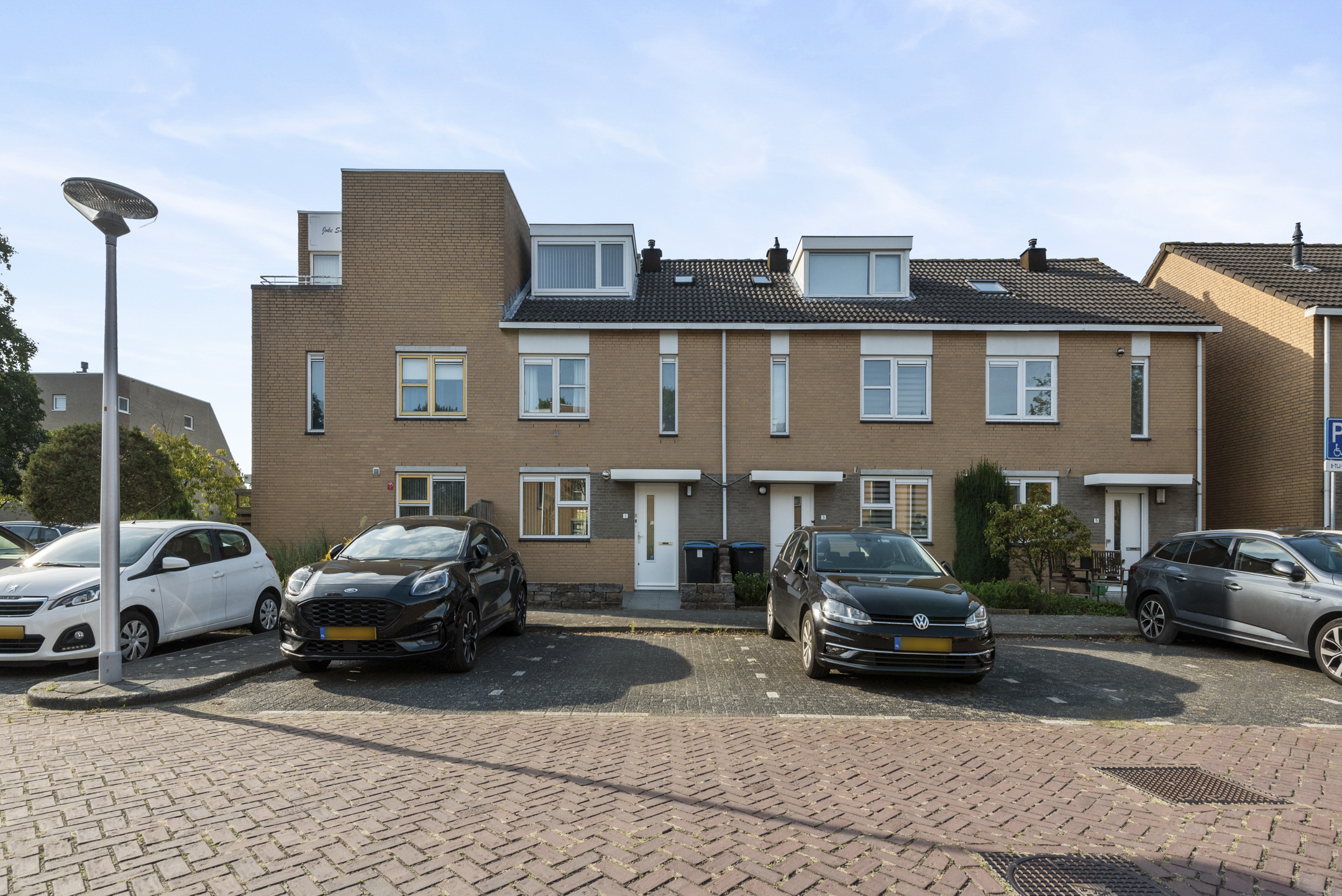 Lunshof makelaars Amstelveen en Amsterdam - Anna Polaklaan 1  Amstelveen